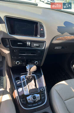 Внедорожник / Кроссовер Audi Q5 2015 в 