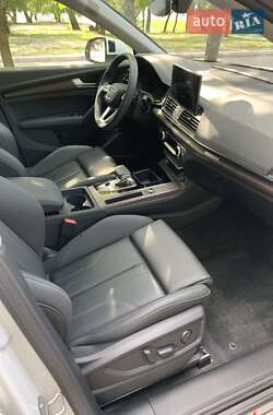 Внедорожник / Кроссовер Audi Q5 2024 в 