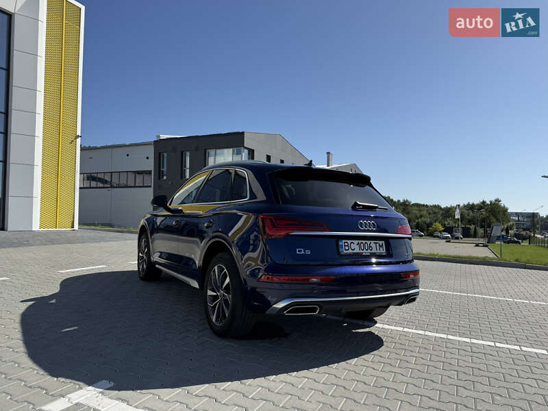 Внедорожник / Кроссовер Audi Q5 2022 в Львове