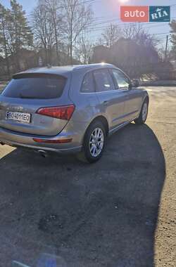 Позашляховик / Кросовер Audi Q5 2010 в 