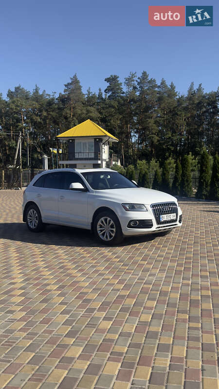 Внедорожник / Кроссовер Audi Q5 2014 в Полтаве