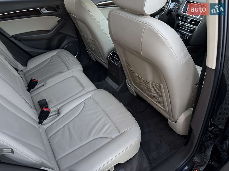Позашляховик / Кросовер Audi Q5 2016 в Самборі