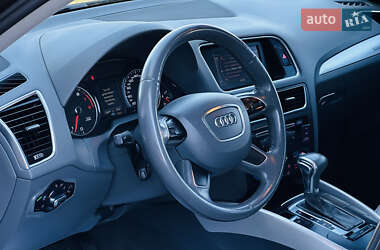 Позашляховик / Кросовер Audi Q5 2013 в 