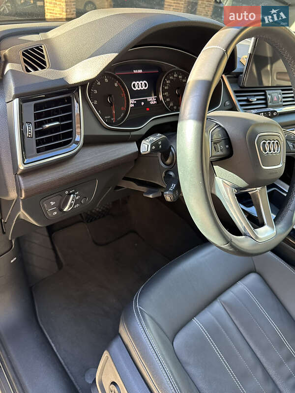 Позашляховик / Кросовер Audi Q5 2022 в Одесі