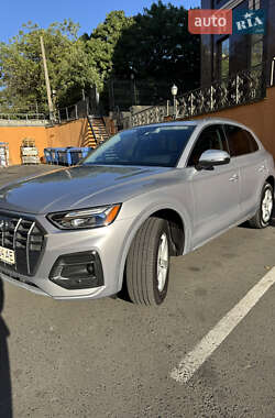 Внедорожник / Кроссовер Audi Q5 2022 в 