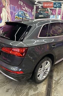 Внедорожник / Кроссовер Audi Q5 2019 в 