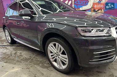 Внедорожник / Кроссовер Audi Q5 2019 в Киеве