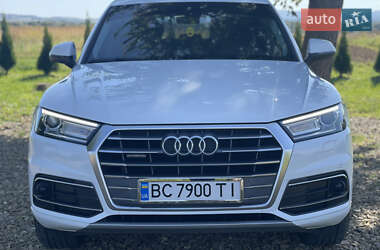 Позашляховик / Кросовер Audi Q5 2017 в 