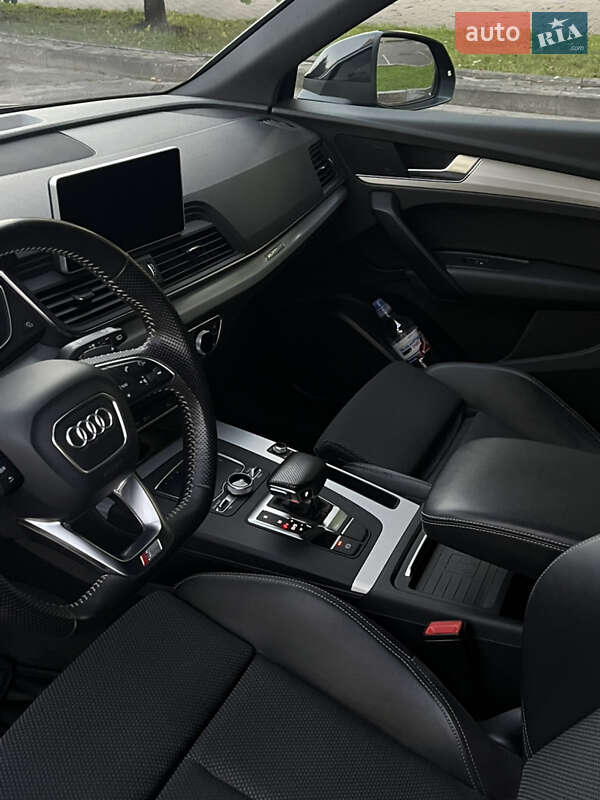 Внедорожник / Кроссовер Audi Q5 2017 в Львове фото 7 Внедорожник / Кроссовер Audi Q5 2017 в Львове