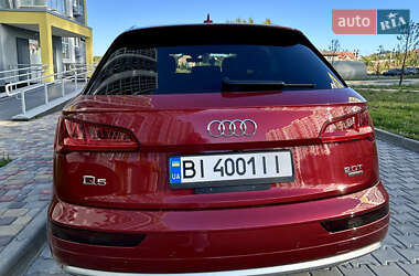 Внедорожник / Кроссовер Audi Q5 2018 в 