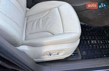 Внедорожник / Кроссовер Audi Q5 2015 в 