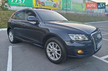 Позашляховик / Кросовер Audi Q5 2012 в 