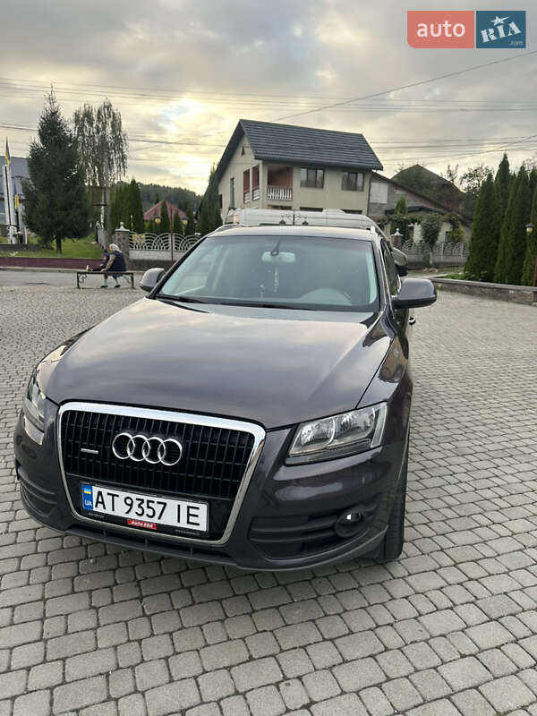 Внедорожник / Кроссовер Audi Q5 2010 в 