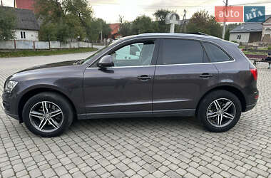 Внедорожник / Кроссовер Audi Q5 2010 в 