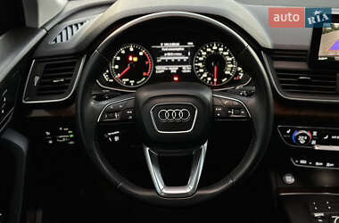 Внедорожник / Кроссовер Audi Q5 2016 в 