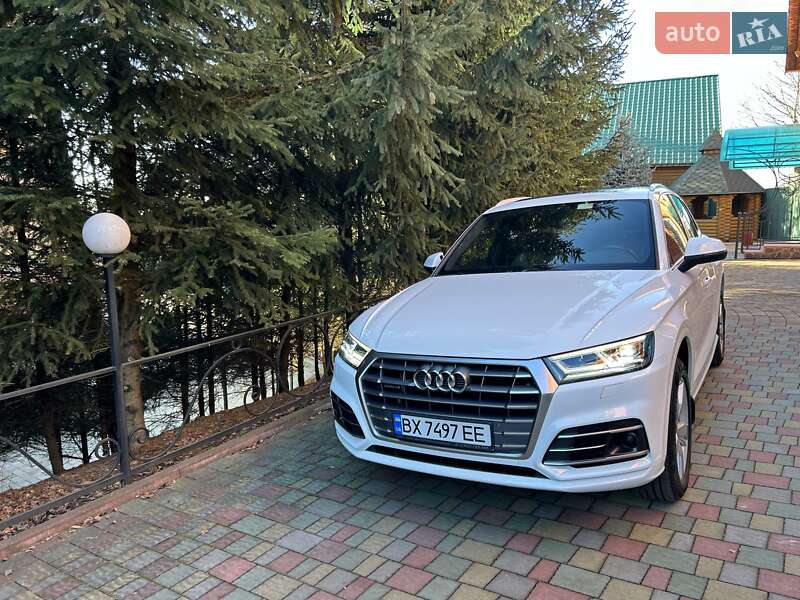 Внедорожник / Кроссовер Audi Q5 2017 в Хмельницком