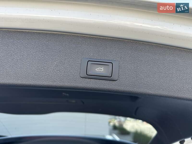 Позашляховик / Кросовер Audi Q5 2014 в Луцьку