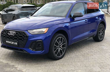 Внедорожник / Кроссовер Audi Q5 2021 в 