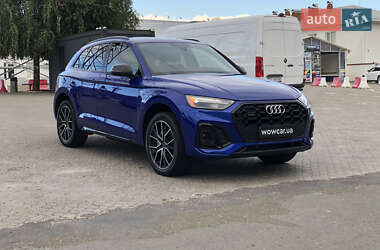 Внедорожник / Кроссовер Audi Q5 2021 в 