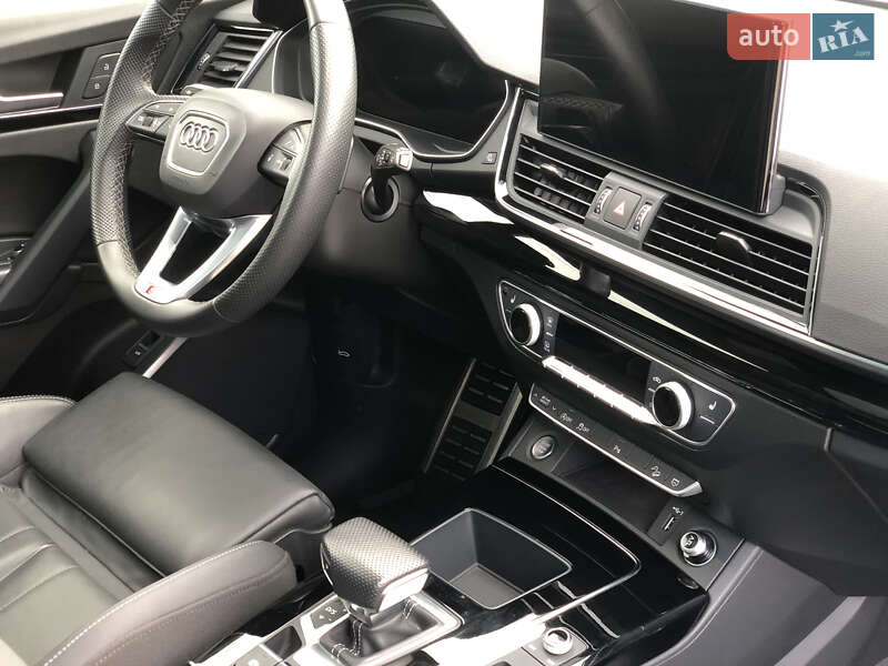 Внедорожник / Кроссовер Audi Q5 2021 в Черновцах