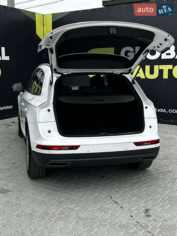 Позашляховик / Кросовер Audi Q5 2017 в Львові