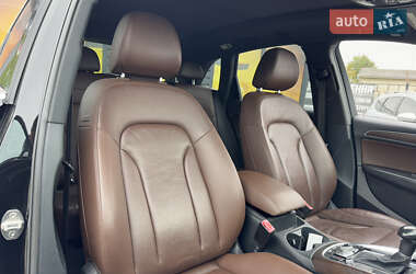 Позашляховик / Кросовер Audi Q5 2015 в 