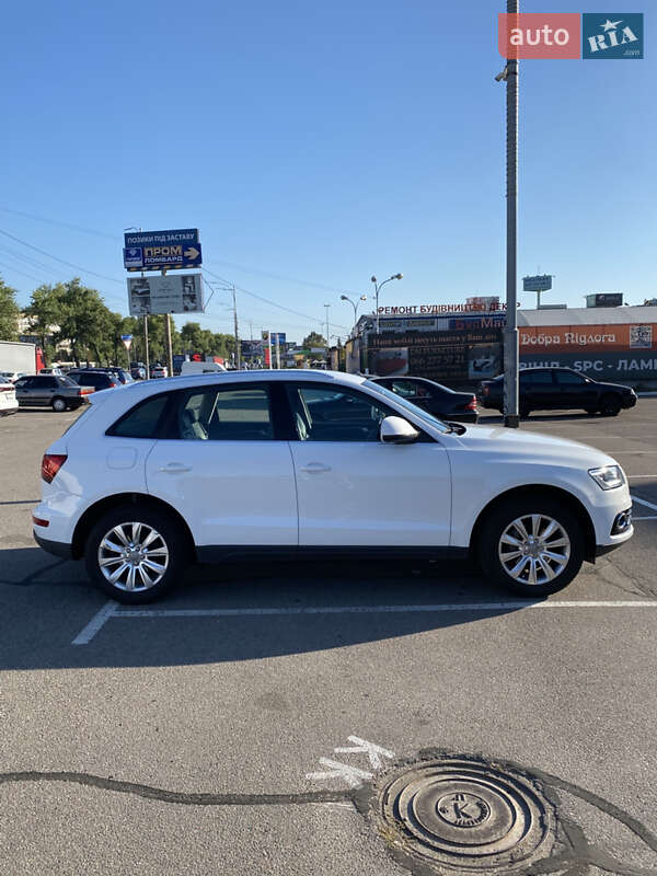 Позашляховик / Кросовер Audi Q5 2014 в Києві