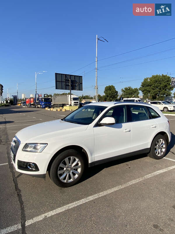 Позашляховик / Кросовер Audi Q5 2014 в Києві
