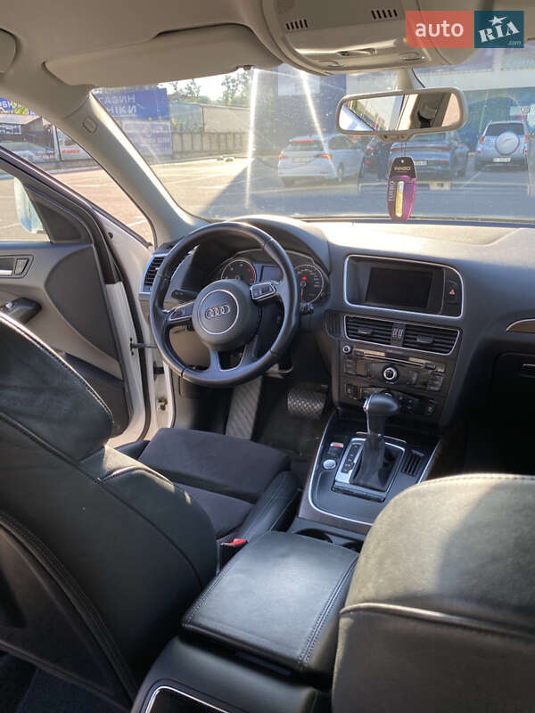 Позашляховик / Кросовер Audi Q5 2014 в Києві