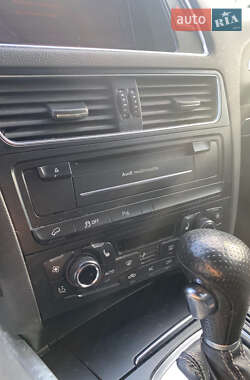 Внедорожник / Кроссовер Audi Q5 2012 в 