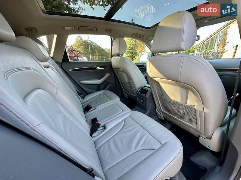Внедорожник / Кроссовер Audi Q5 2010 в Виннице