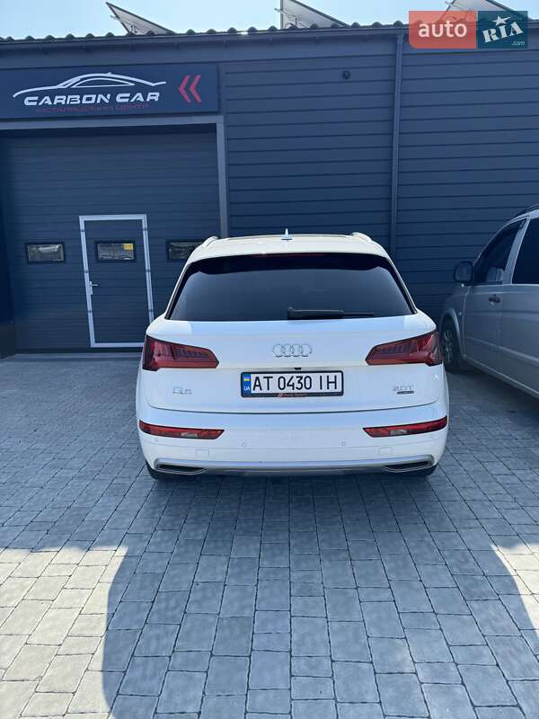 Внедорожник / Кроссовер Audi Q5 2018 в Яремче