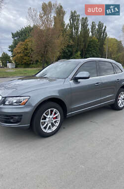 Внедорожник / Кроссовер Audi Q5 2012 в 