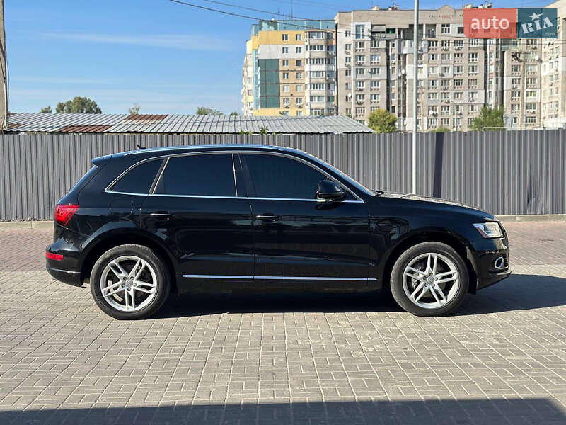 Позашляховик / Кросовер Audi Q5 2015 в Дніпрі