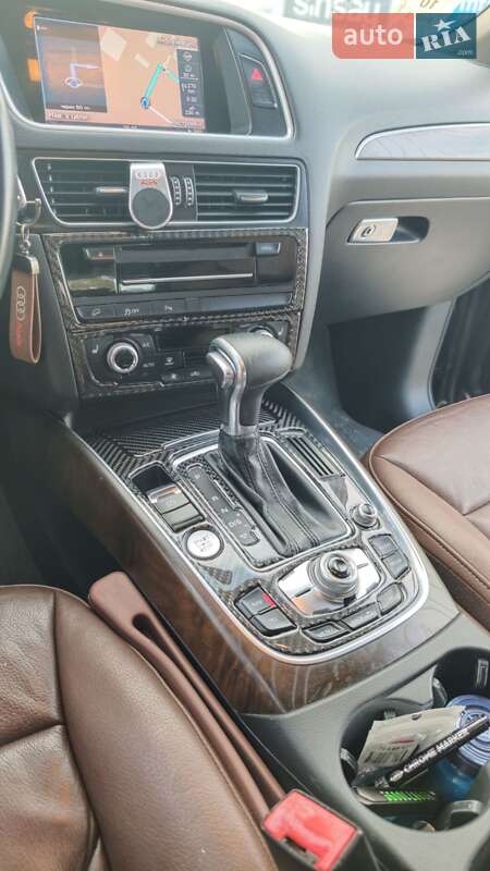 Позашляховик / Кросовер Audi Q5 2016 в Чернівцях
