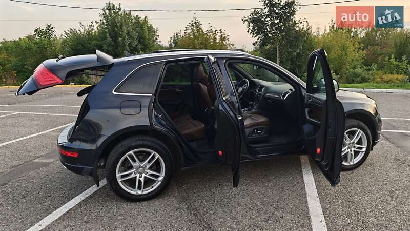 Позашляховик / Кросовер Audi Q5 2016 в Чернівцях