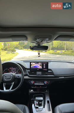 Внедорожник / Кроссовер Audi Q5 2020 в Новомосковске
