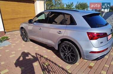 Внедорожник / Кроссовер Audi Q5 2022 в 