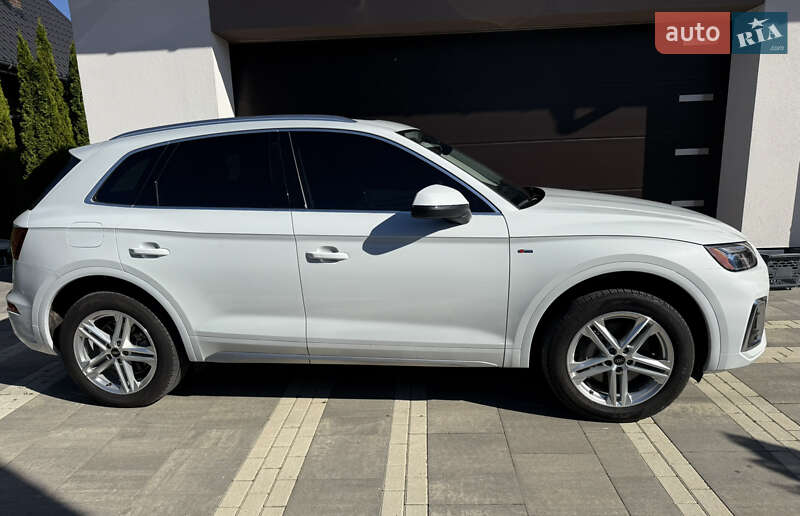 Внедорожник / Кроссовер Audi Q5 2024 в Львове
