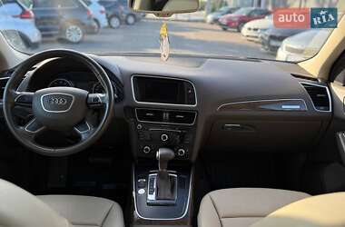 Внедорожник / Кроссовер Audi Q5 2015 в 