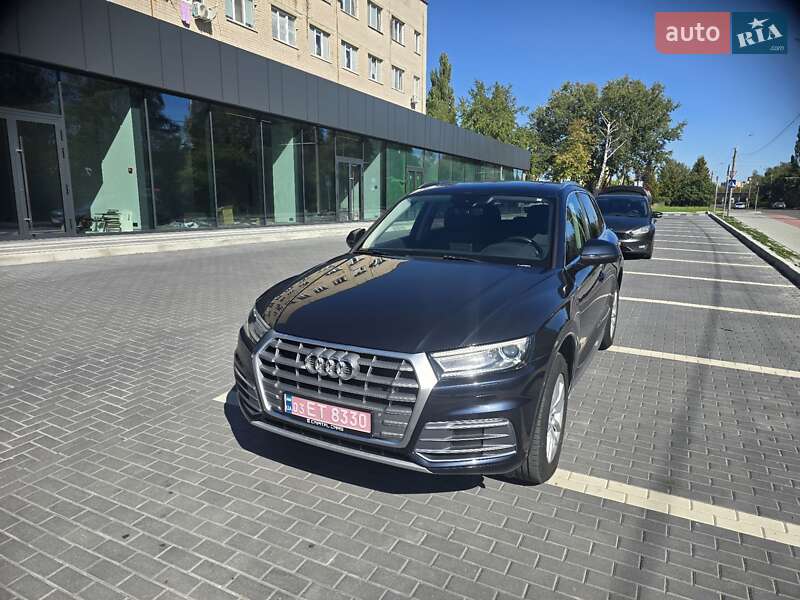 Внедорожник / Кроссовер Audi Q5 2019 в Луцке фото 10 Внедорожник / Кроссовер Audi Q5 2019 в Луцке