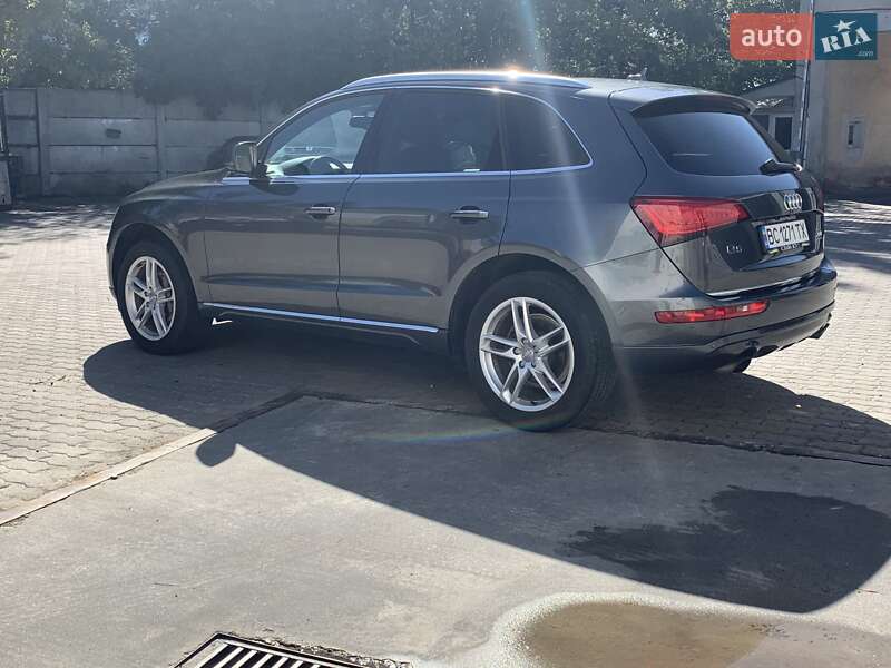 Позашляховик / Кросовер Audi Q5 2016 в Львові