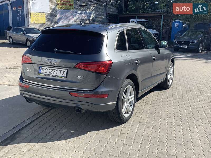 Позашляховик / Кросовер Audi Q5 2016 в Львові