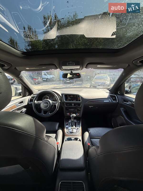Позашляховик / Кросовер Audi Q5 2016 в Львові