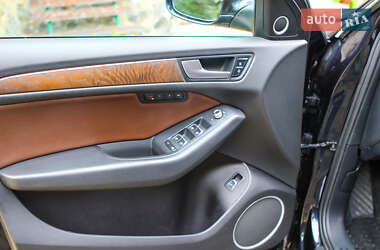 Внедорожник / Кроссовер Audi Q5 2012 в 