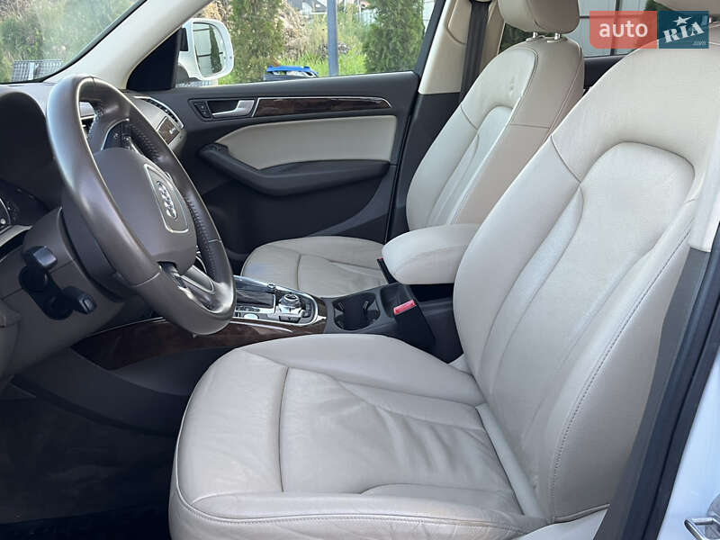 Внедорожник / Кроссовер Audi Q5 2015 в Дрогобыче