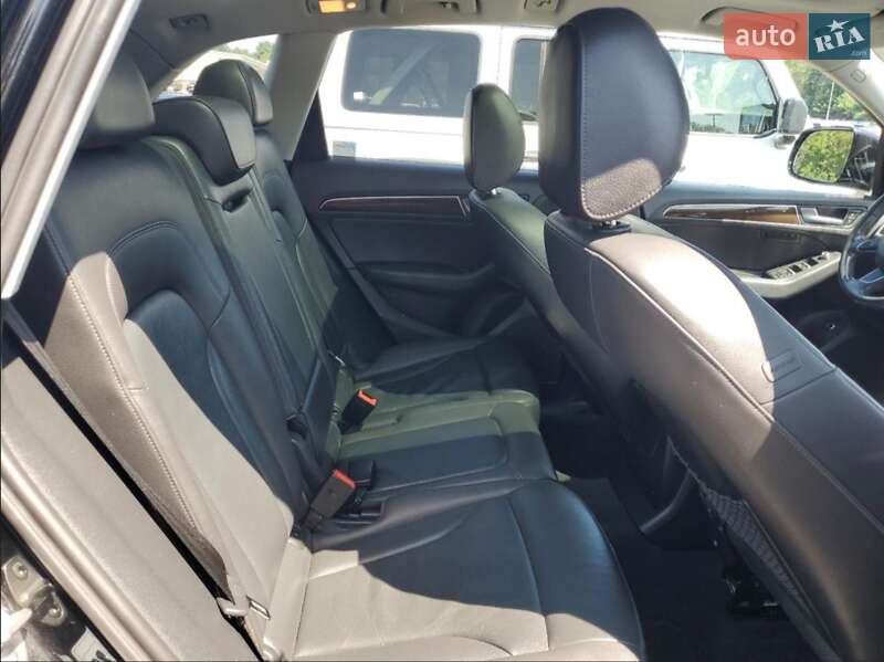 Позашляховик / Кросовер Audi Q5 2015 в Львові