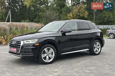 Позашляховик / Кросовер Audi Q5 2018 в 