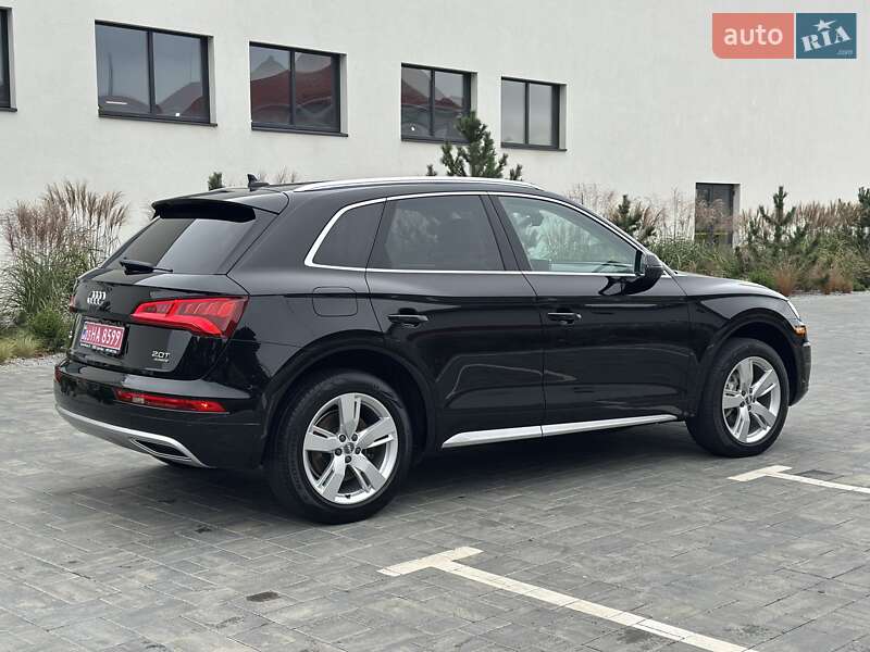 Внедорожник / Кроссовер Audi Q5 2018 в Луцке