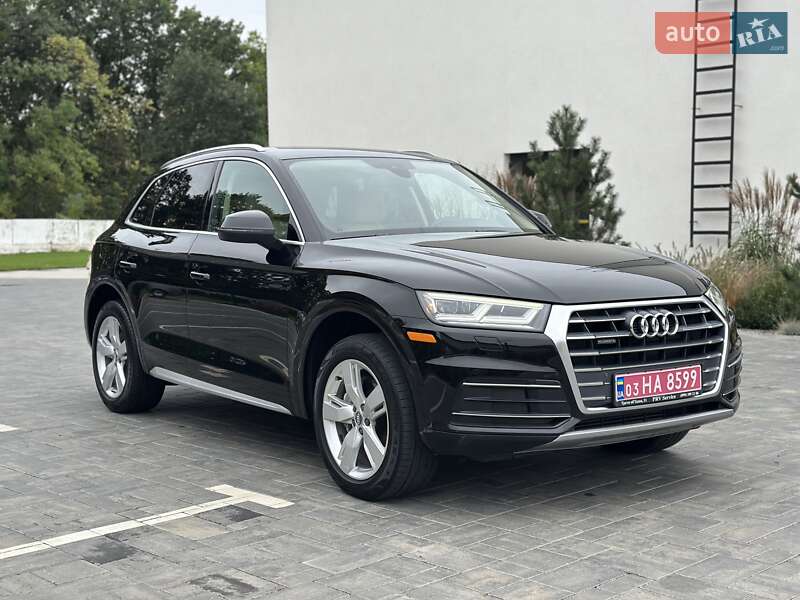 Внедорожник / Кроссовер Audi Q5 2018 в Луцке